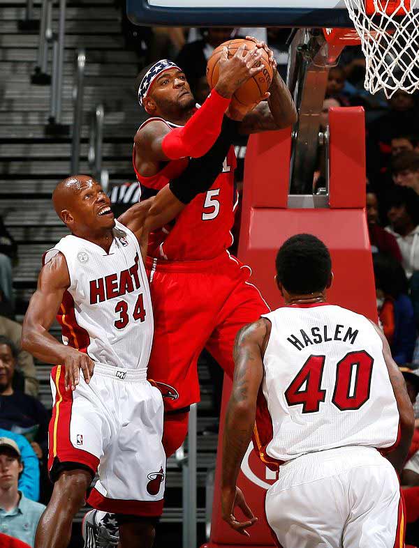 而是贯穿整 而是贯穿整